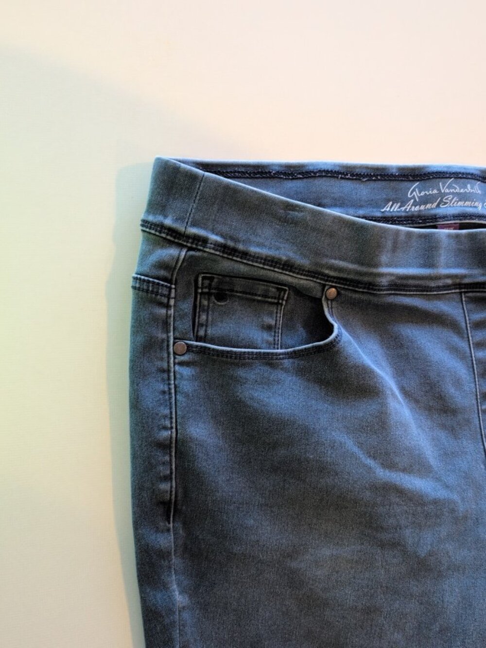 Gloria Vanderbilt Avery Slimming Pants Women's 18W Jeggings Solid Pocketed - Picture 4 of 9